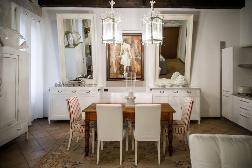 Piazza Erbe Luxury Apartment Verona Exteriör bild